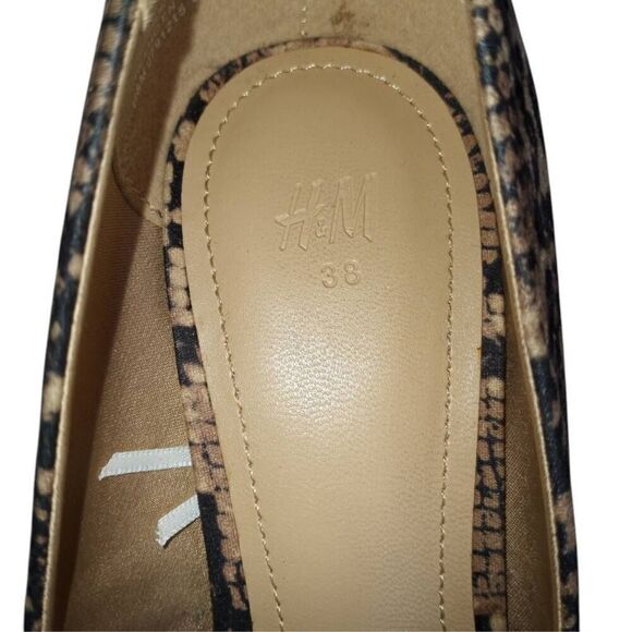 H&M BEIGE & BLACK SNAKE PRINT HEELS SZ.7 NWOT. - Picture 3 of 10